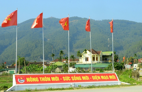 Phụ nữ Nam Đàn góp sức xây dựng quê hương